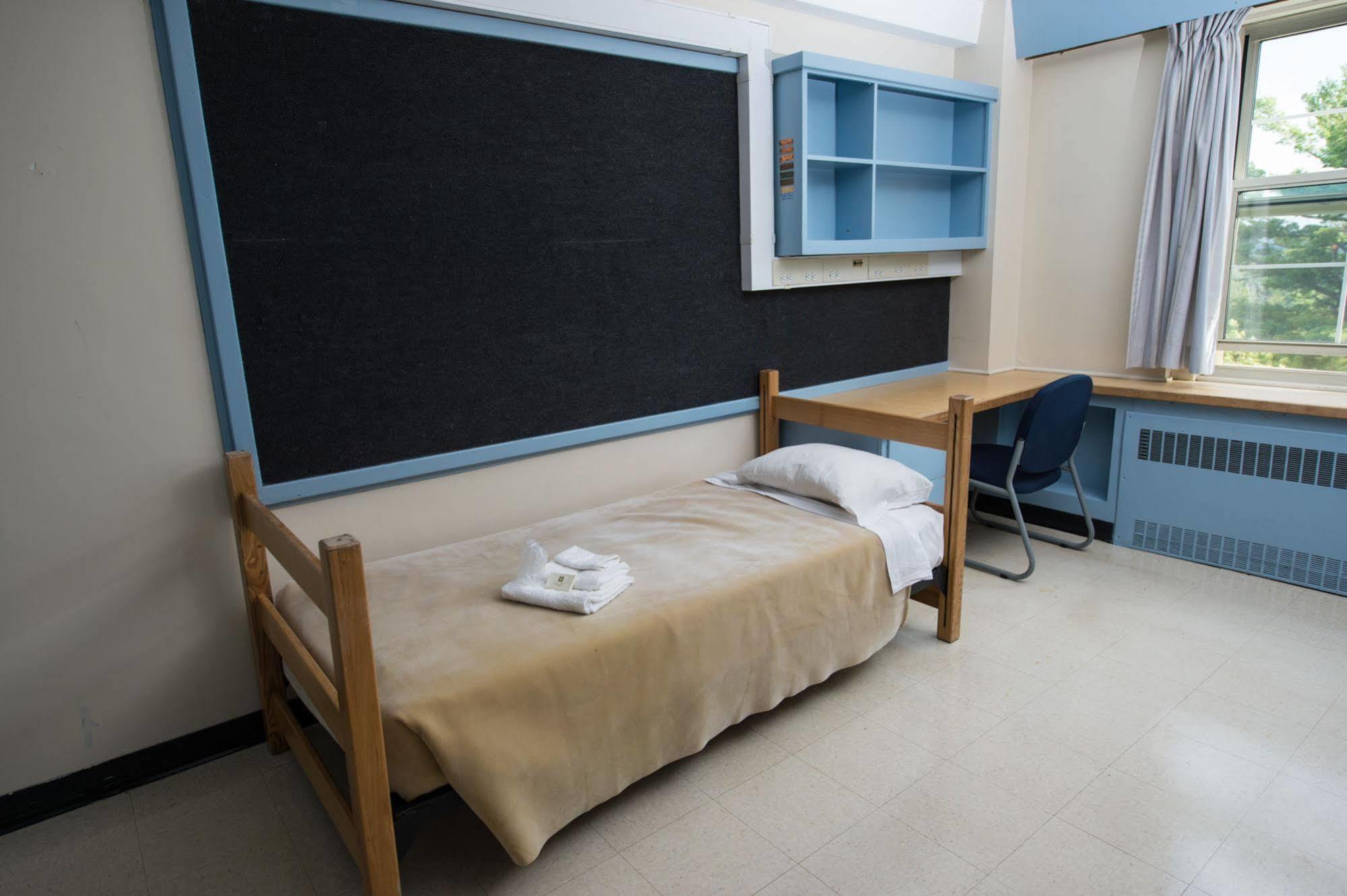 Unb Fredericton Accommodations Esterno foto